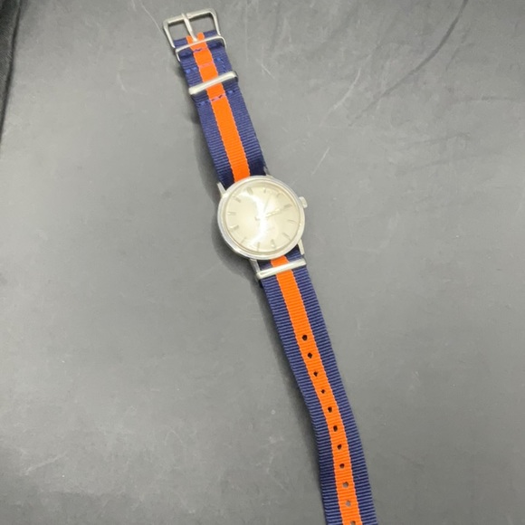 Vintage Elgin Pearl 35MM Waterproof Mens Watch, Running - Picture 8 of 9